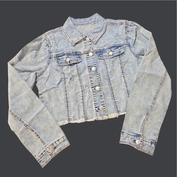 Women's Distressed Cropped Denim Jacket Light Wash Frayed Hem Size Large Blue - Picture 2 of 9